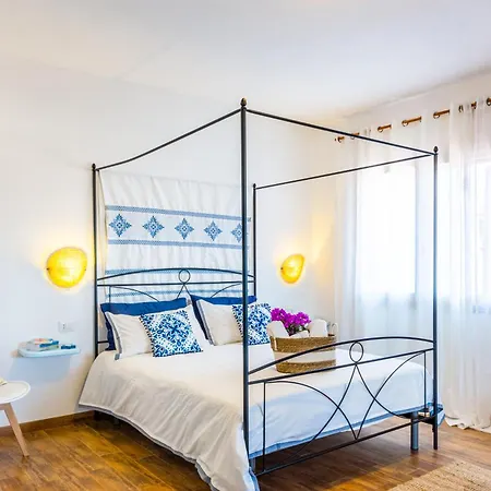 לינה וארוחת בוקר Le Maschere 3*