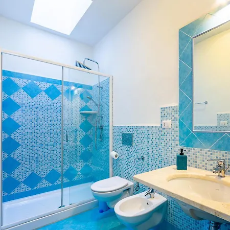 Le Maschere לינה וארוחת בוקר סנטה טרזה גאיורה