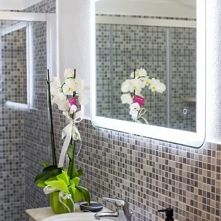 Le Maschere Bed & Breakfast 3*