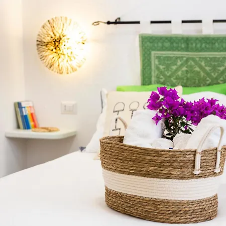 Le Maschere Bed and Breakfast