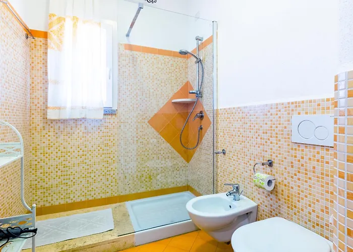 ベッド・アンド・ブレックファスト Le Maschere