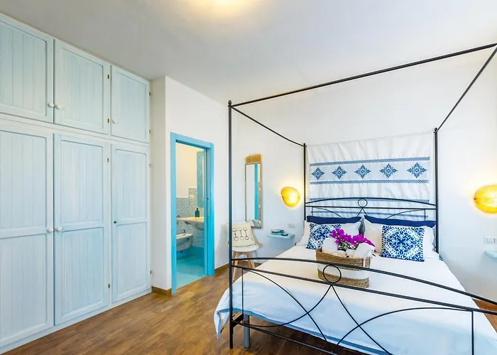 Oda ve Kahvaltı Le Maschere Santa Teresa Gallura