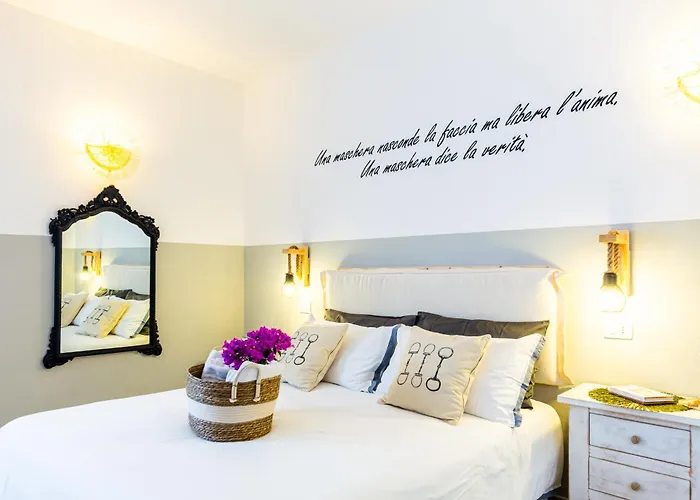 Oda ve Kahvaltı Le Maschere Santa Teresa Gallura